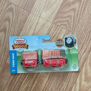 Thomas & Friends Yong Bao Wooden Train Engine in Red and Green Wood Wooden NEW